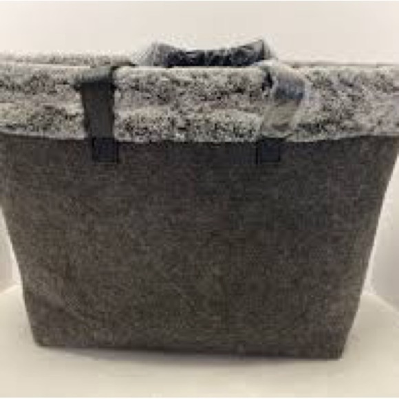 Barnes & Nobles Gray Faux Fur Tote Bag - Picture 4 of 4
